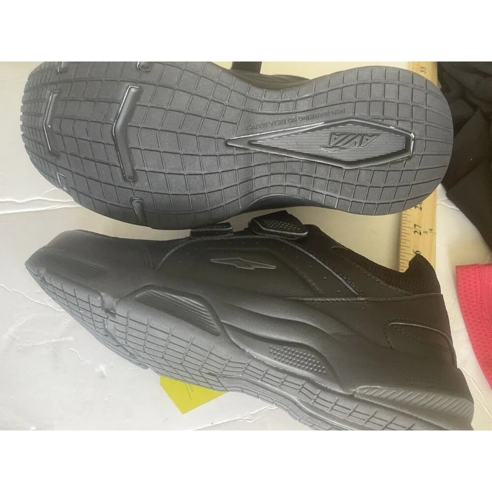 Avia men size